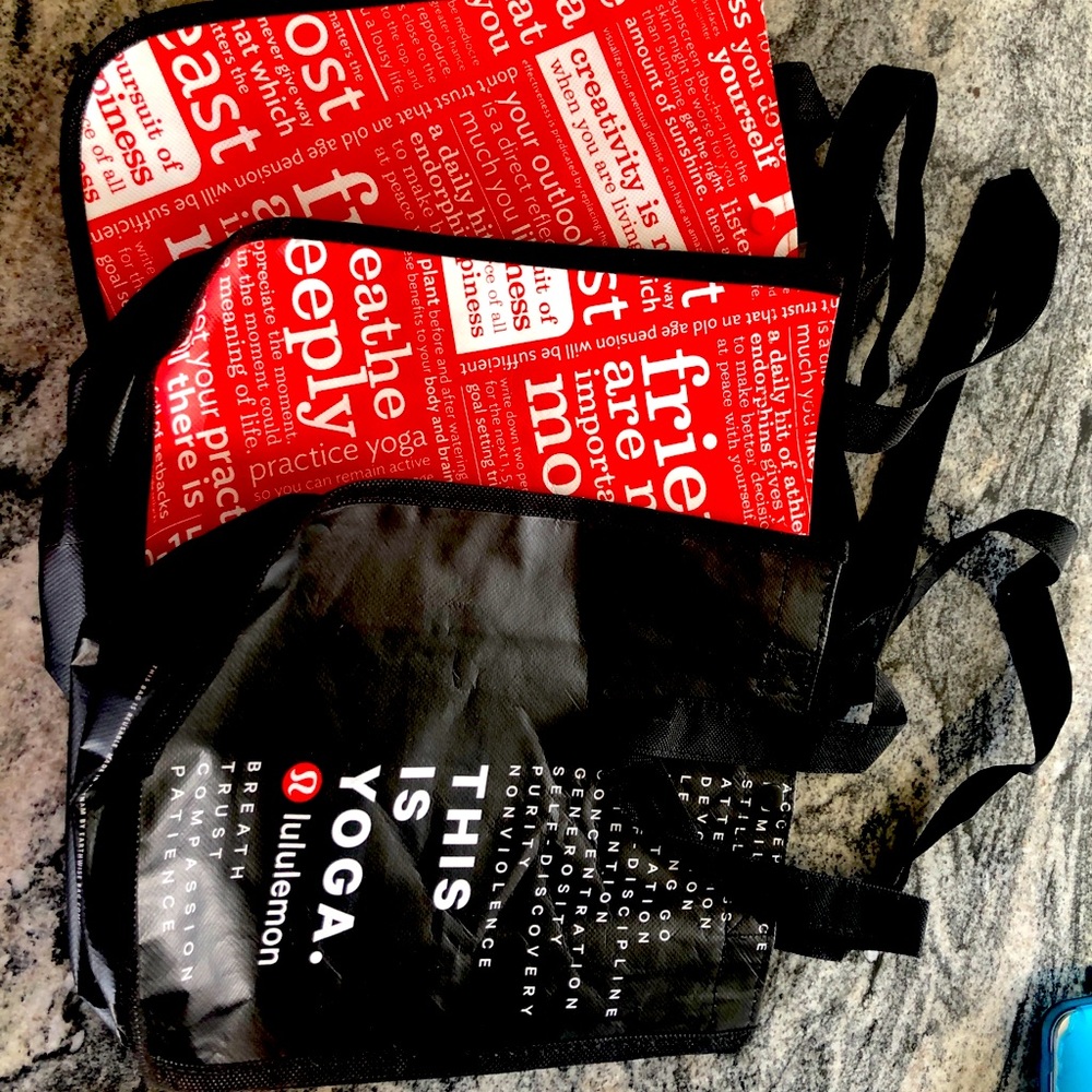 Lot of 3 Lululemon small bags - new